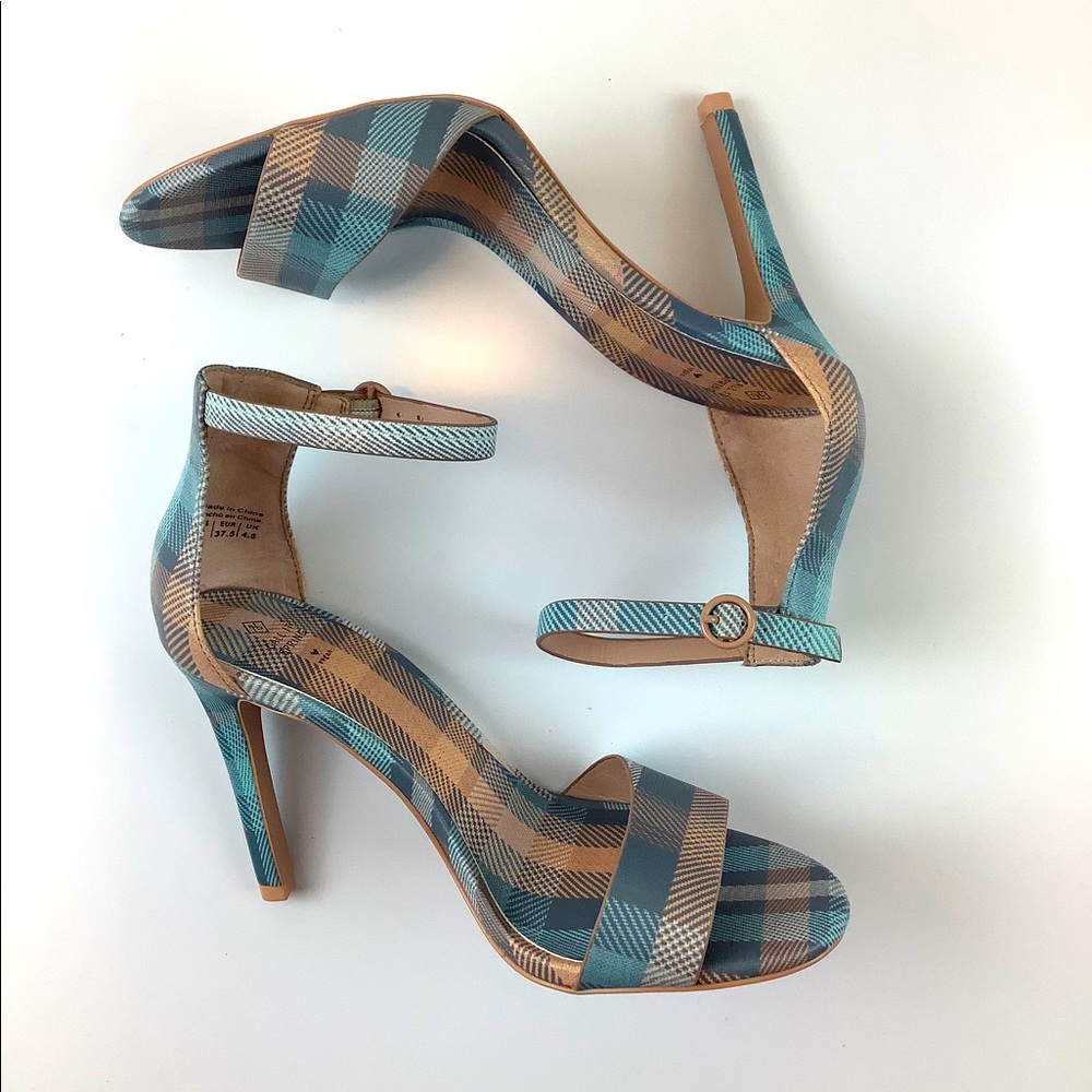 Call It Spring Blue Plaid Strappy Heels Sz 7 Vegan
